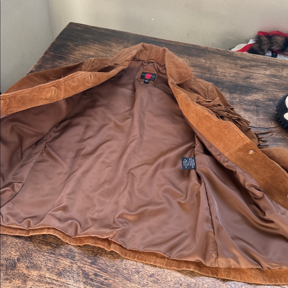 Vintage suede leather Brown Fringe Jacket - Picture 14 of 17
